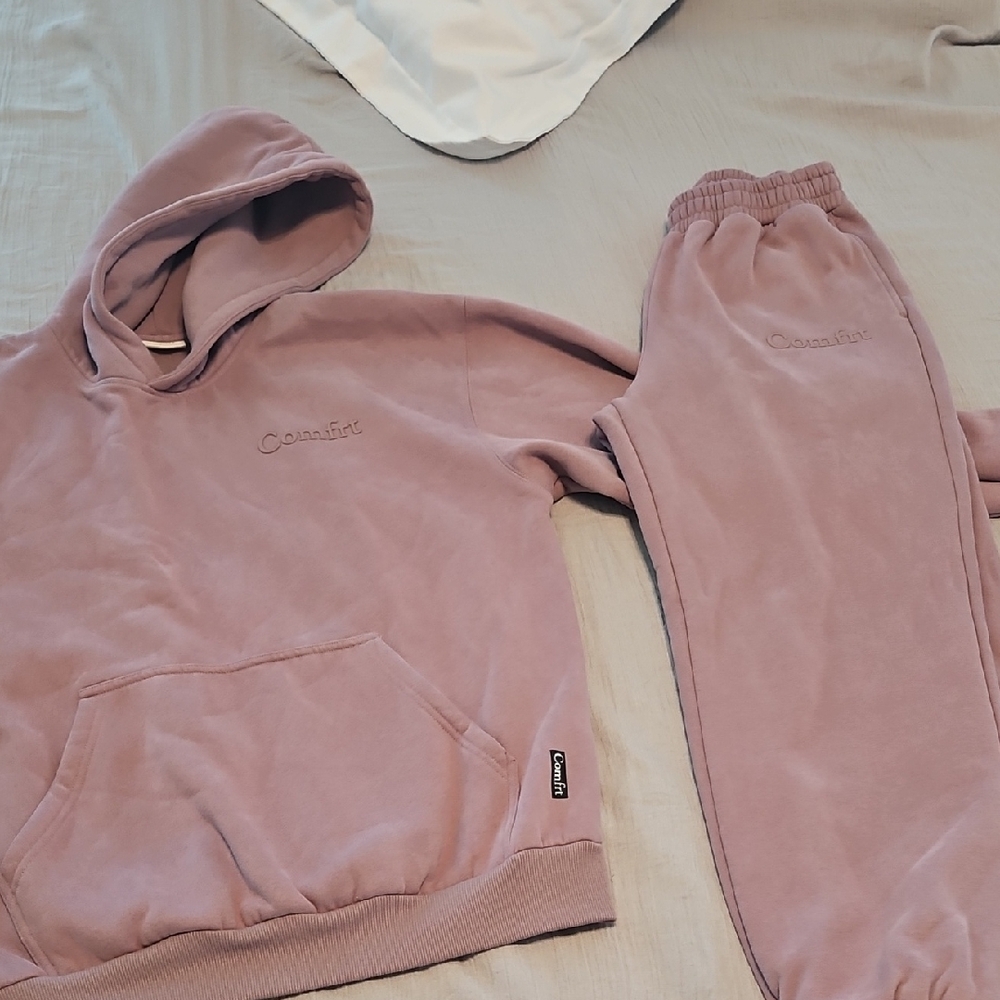 Comfirt Women's Mauve Hoodie and Jogger Set